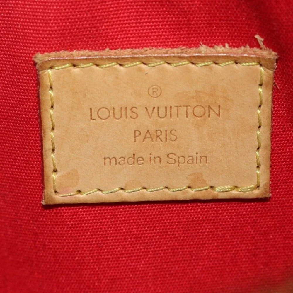 Louis Vuitton Mallory Pochette Accessories with Shoulder Strap 7LK913K